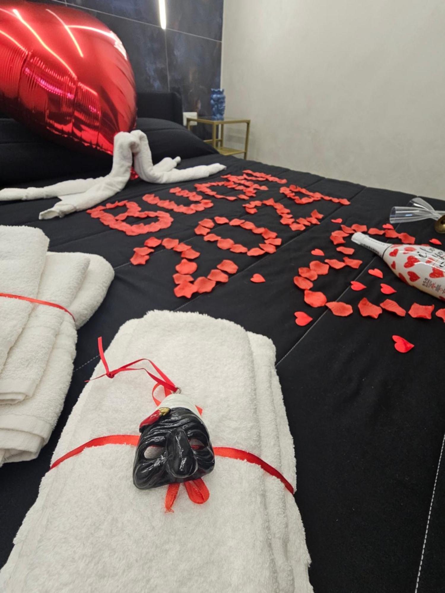 Apartament La Dimora Di Pulcinella Neapol Zewnętrze zdjęcie